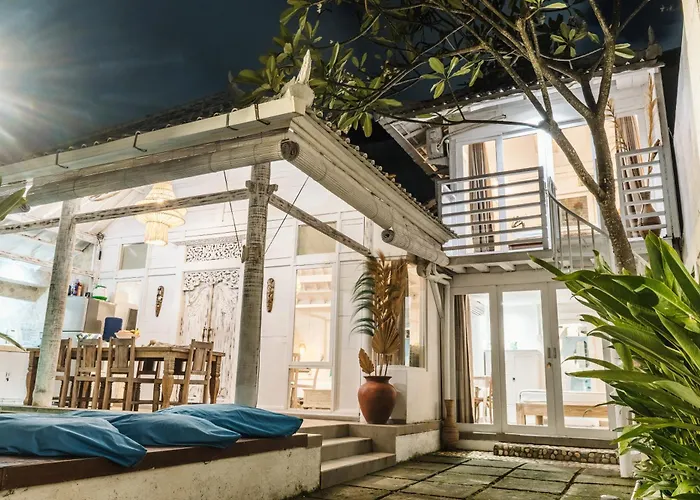 Helenia Canggu, Private Pool, Fast Wifi, 4 Min To Finns Canggu (Bali)